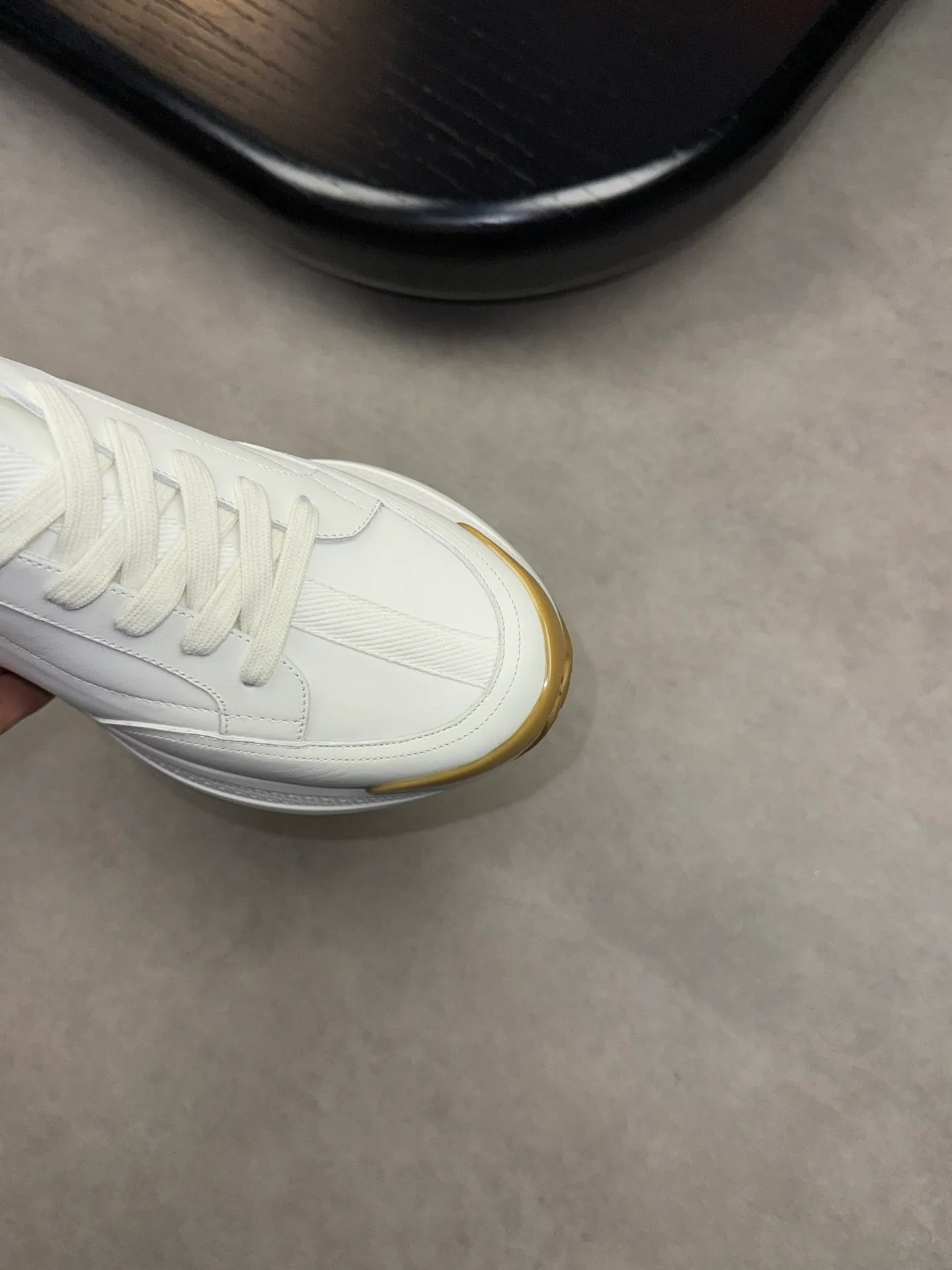 [HERMES] Hermès men's shoes💰560💰 - High-end quality original casual sports shoes - Upper: 🔝Nappa calfskin, high-grade elastic cloth, brand webbing - Lining: elastic cloth, foot pad; water-dyed cowhide - Outsole: ultra-light T men's shoes 💰U foam rubber; two-color molded outsole -Ultra-high quality control and fine workmanship: outstanding (high-end, extravagance, grade) -Size: 39-44 (38, 45, can be customized)